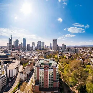 https://hilton-frankfurt-city-centre.frankfurtammainhotels.com