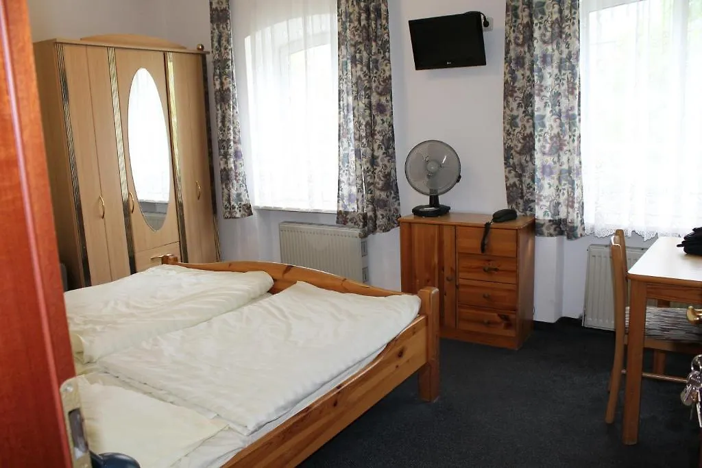 Pension Locarno München